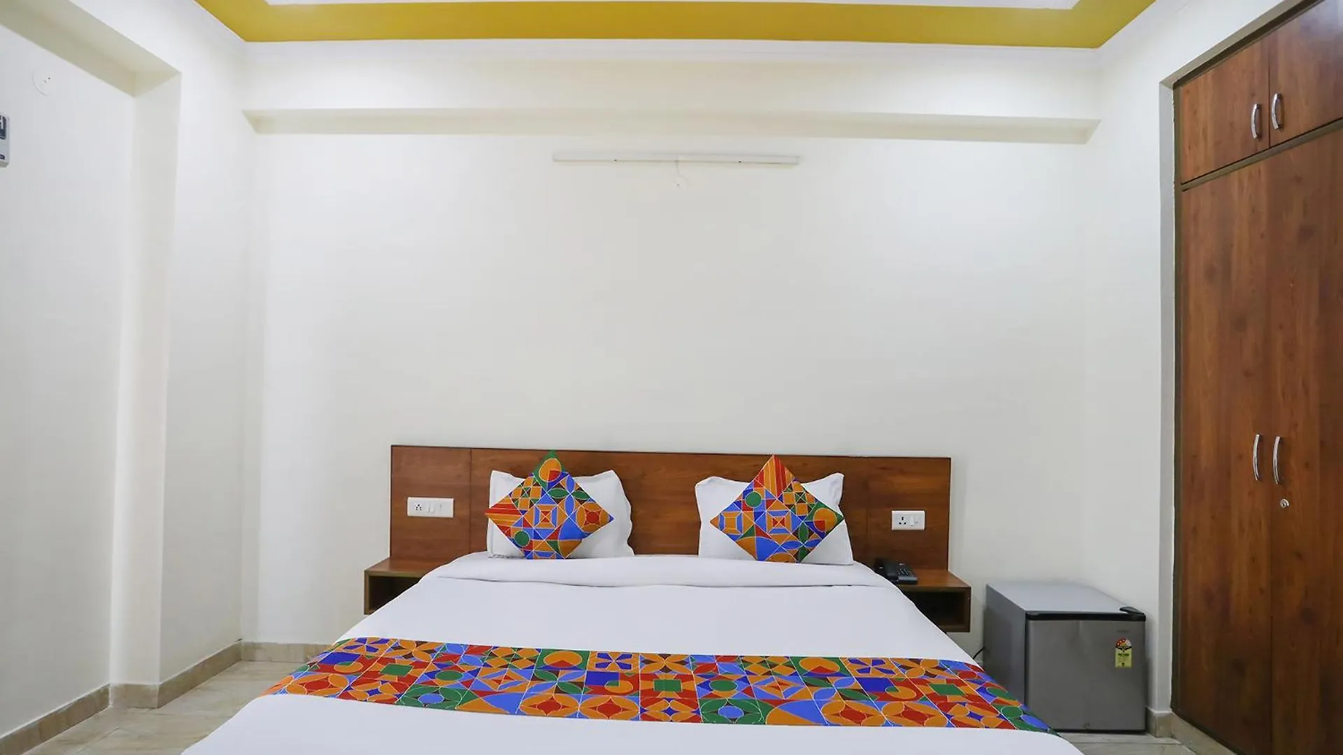 Fabexpress Star Corporate Suite II Gurgáon 4*,  India